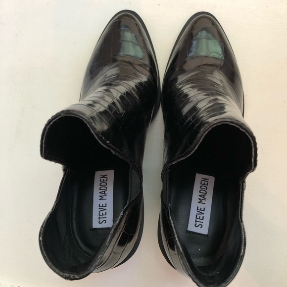 Steve Madden Leve Block Heel Boot - Picture 12 of 15